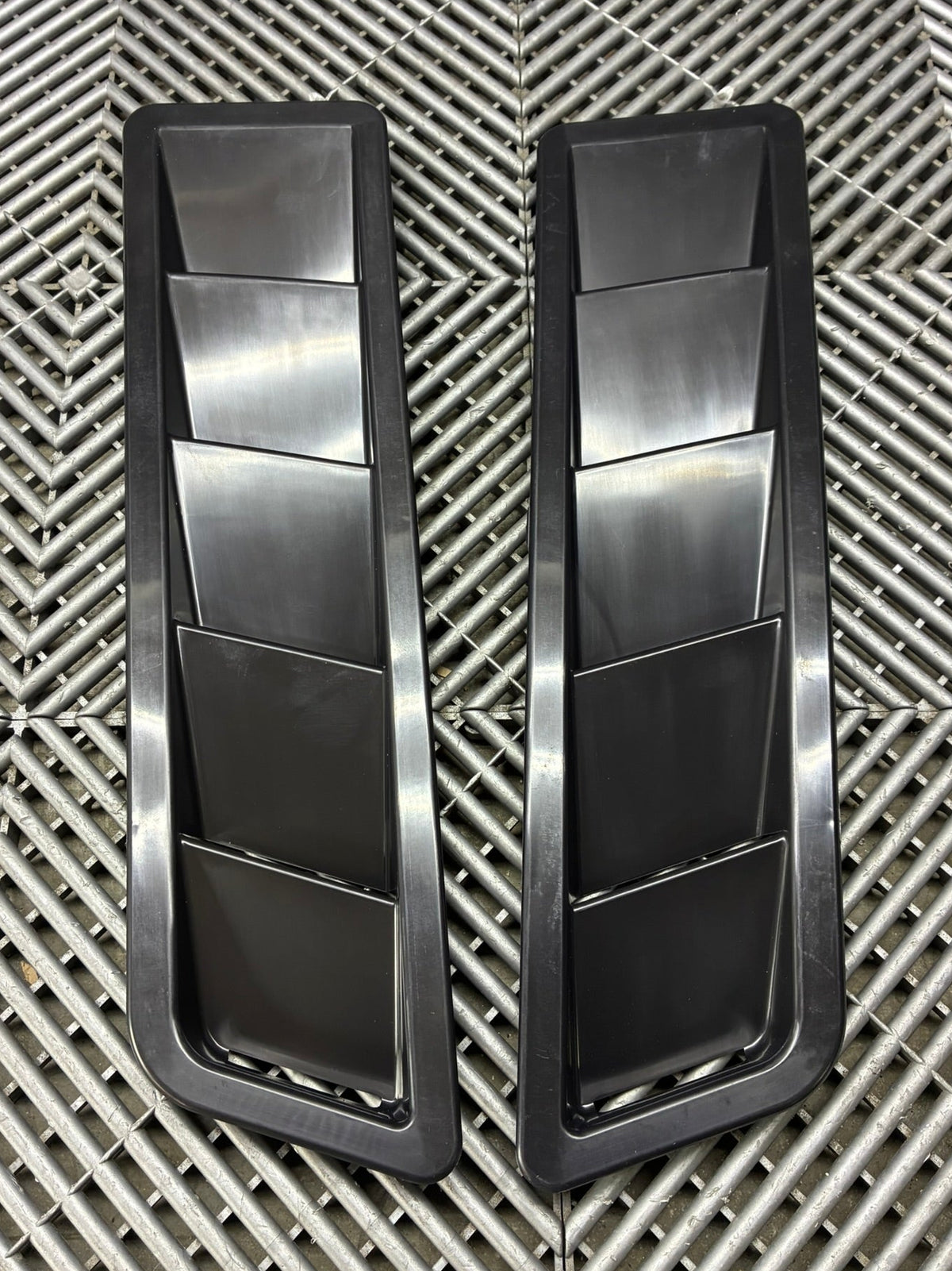 New. Universal Hood Vents (44x12cm) plastic
