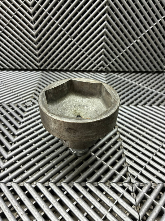 Used. 90 mm central lock nut socket