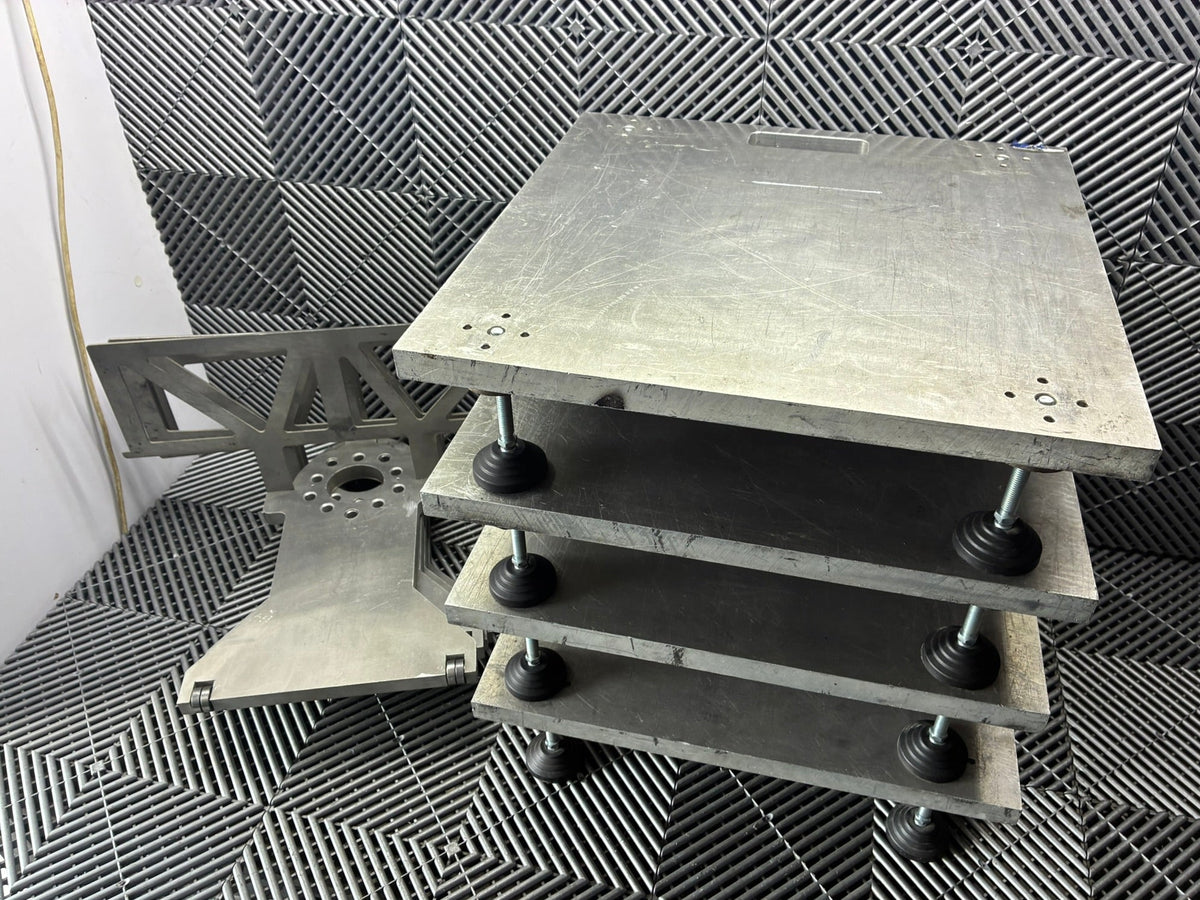 Used. Motorsport hub stands and alignment bars + Leveling platforms.