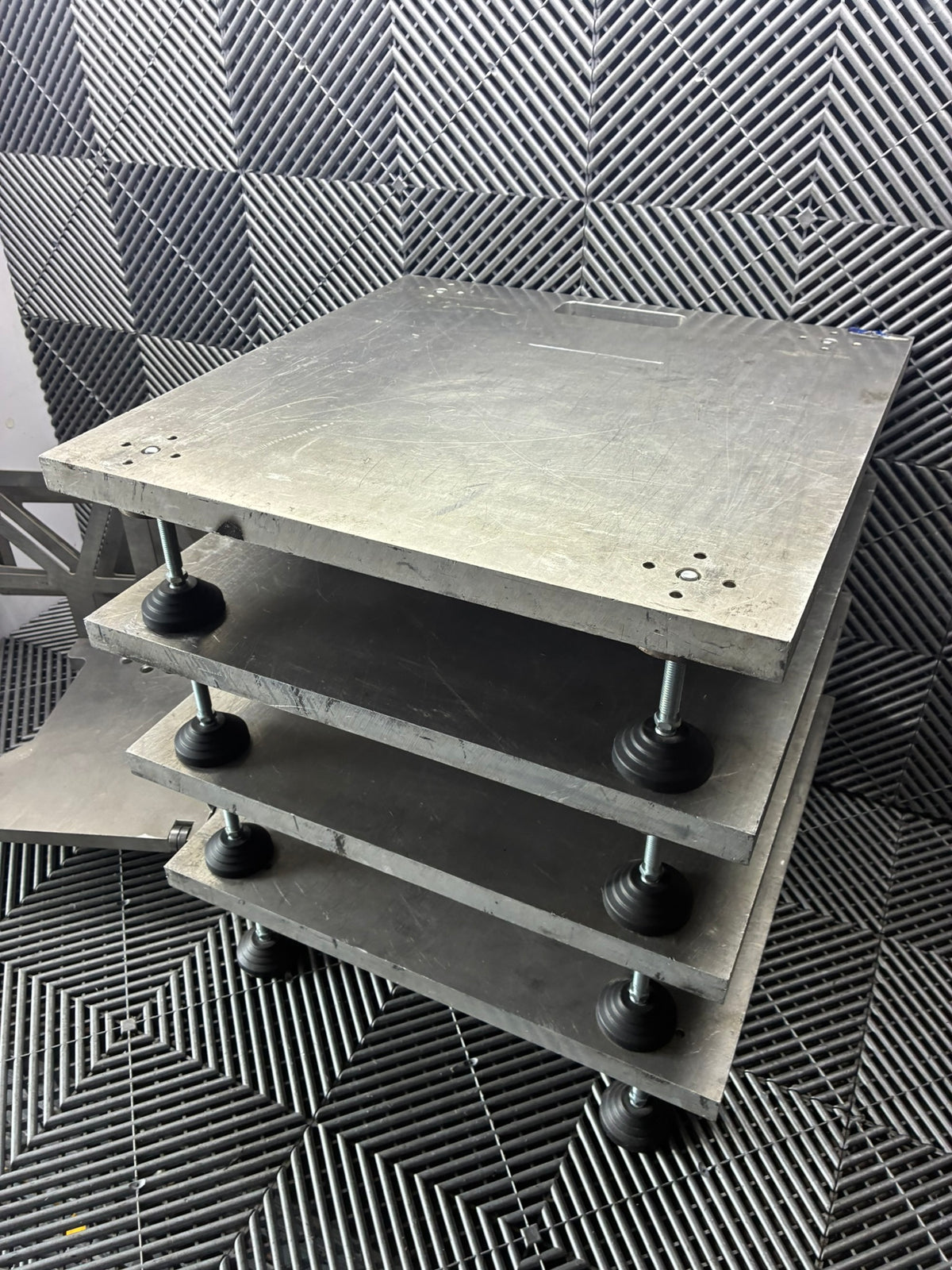 Used. Motorsport hub stands and alignment bars + Leveling platforms.