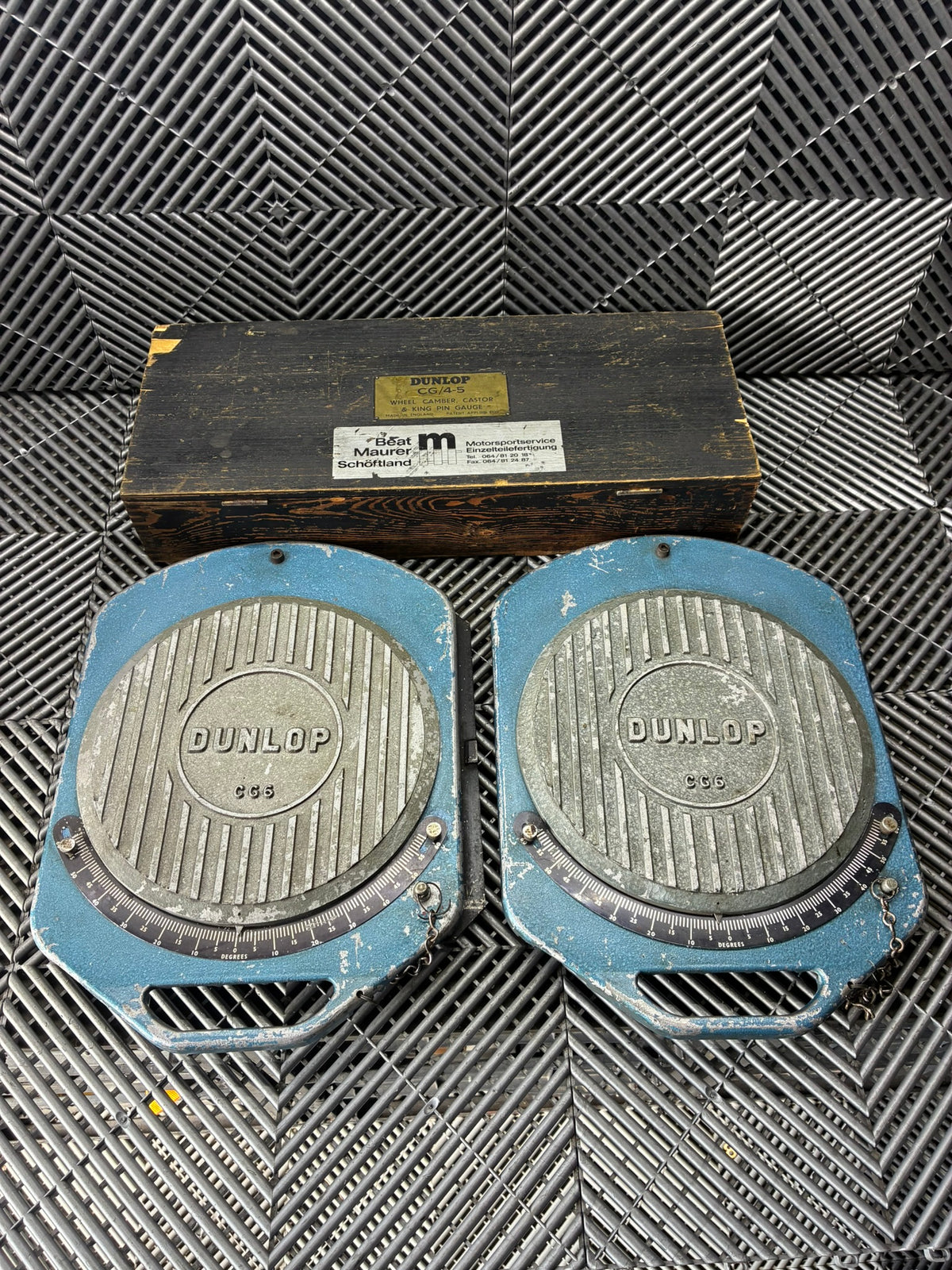 Used. Dunlop CG6 steering turntables and wheel camber, caster gauges set