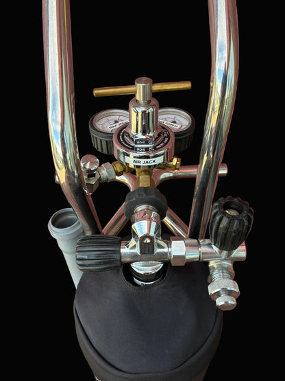 Used. Air jack bottle with trolley and Harris reguliator