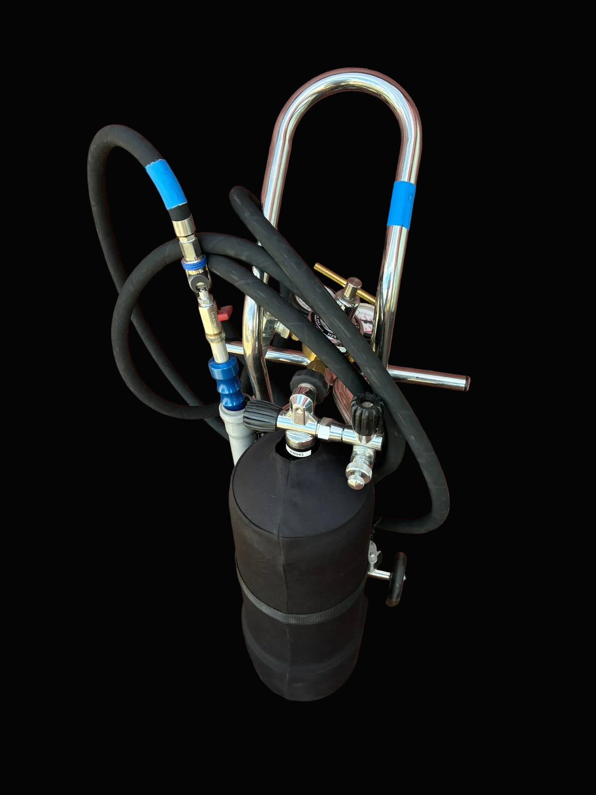 Used. Full kit of Air jack bottle with trolley+Reguliator+Krontec Lance+Hose