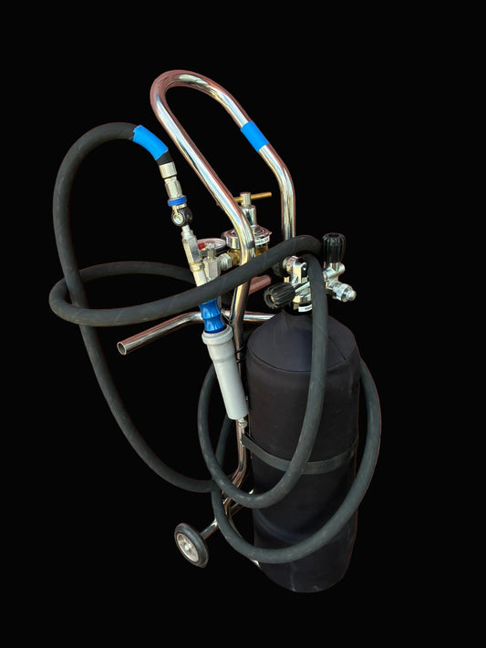Used. Full kit of Air jack bottle with trolley+Reguliator+Krontec Lance+Hose