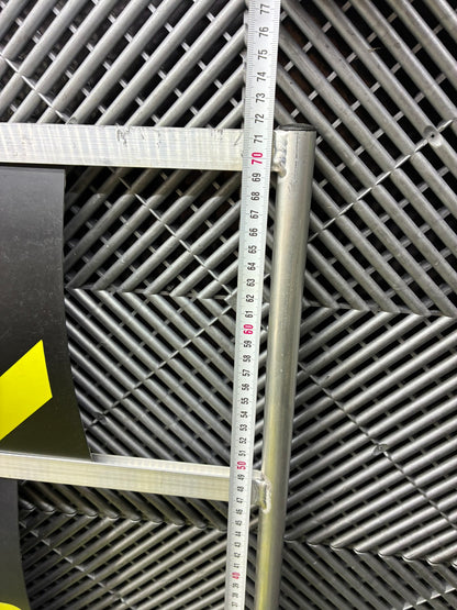 Used. Prosessional 3/4 row Aluminium Pit Board Frames + Numbers Set