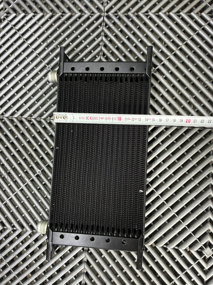 New. Setrab 19 row oil cooler 28x14x5