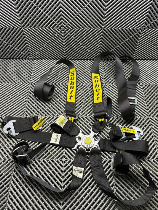 Used. 6 point SABELT Harness.