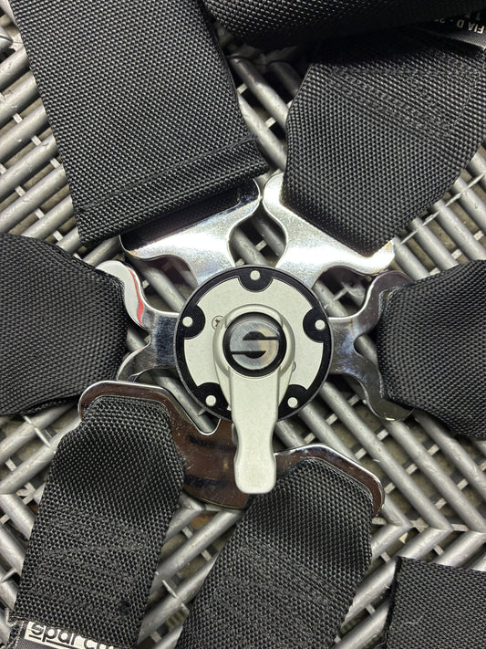 Used. 6 point SPARCO Harness.