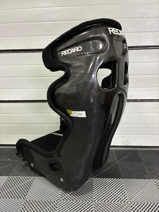Used. Recaro Race 1400 R Full carbon seat. Homo till 2028