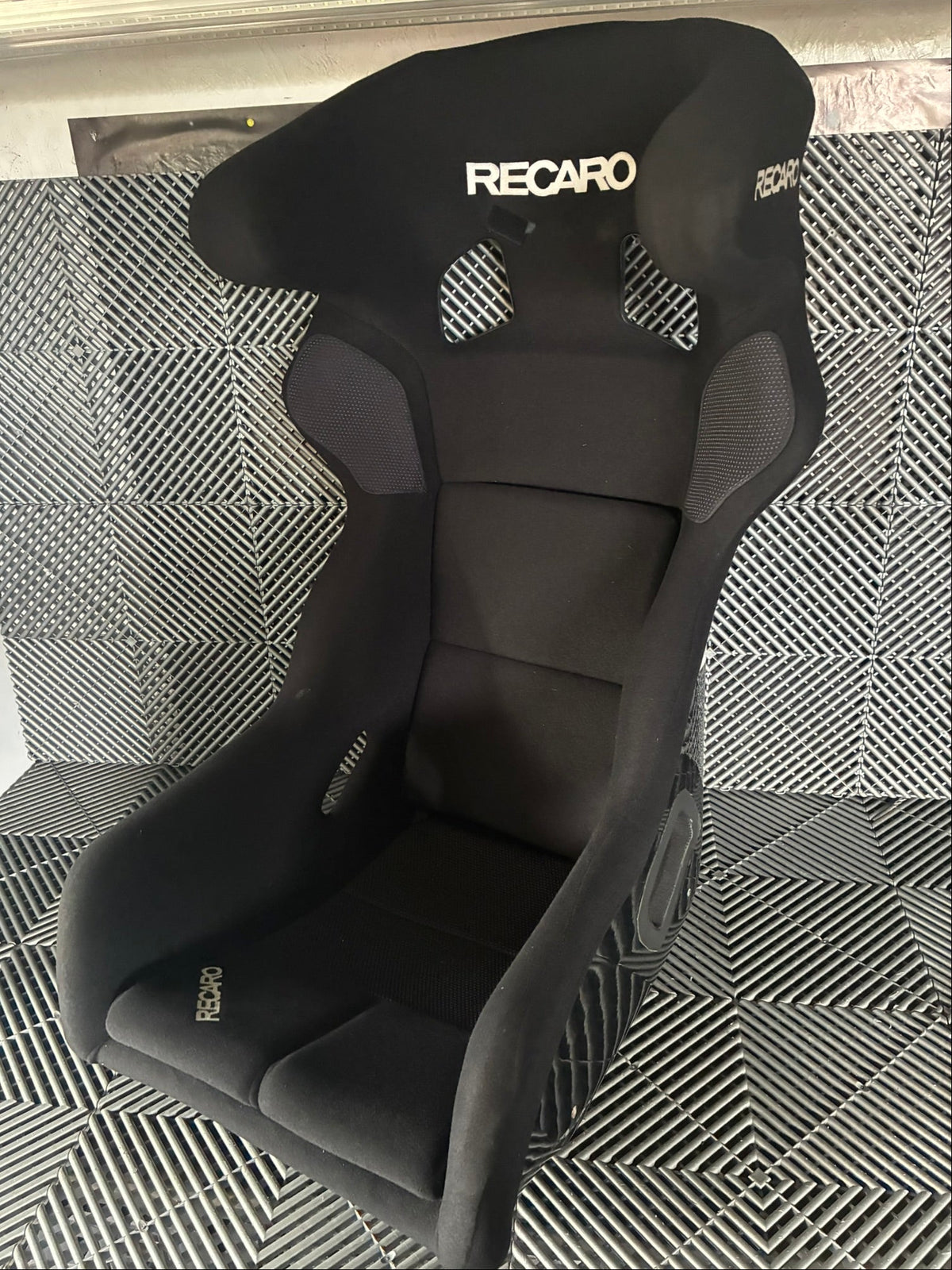 Used. Recaro Pro Racer SPG XL Hans racing seat. Homo till 2022