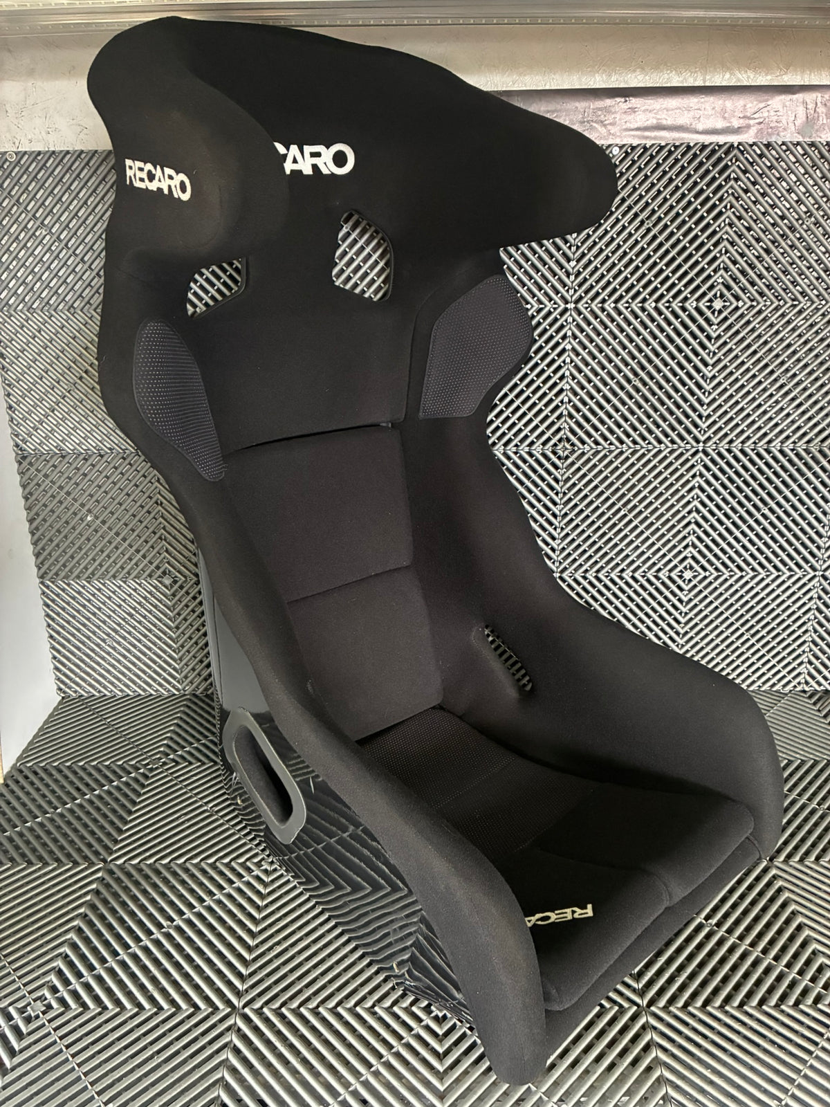 Used. Recaro Pro Racer SPG XL Hans racing seat. Homo till 2022