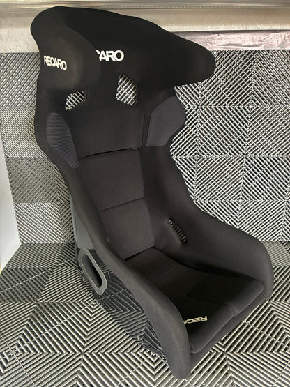 Used. Recaro Pro Racer SPG XL Hans racing seat. Homo till 2022