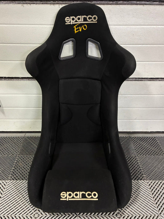 Used Sparco EVO seat.