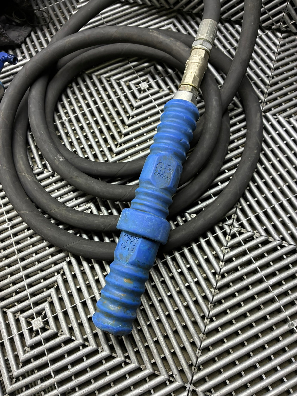 Used. AP racing airjack kit.