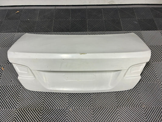 Bmw E92 fiberglass rear trunk